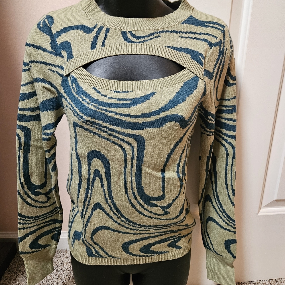 Stylish Olive and Teal Crew Neck Cut Out Sweater